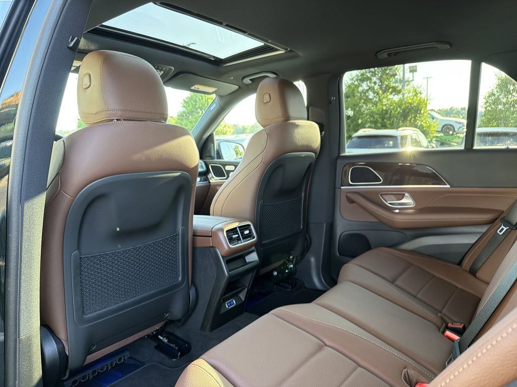 2025 Mercedes-Benz GLE GLE450 - Photo 12
