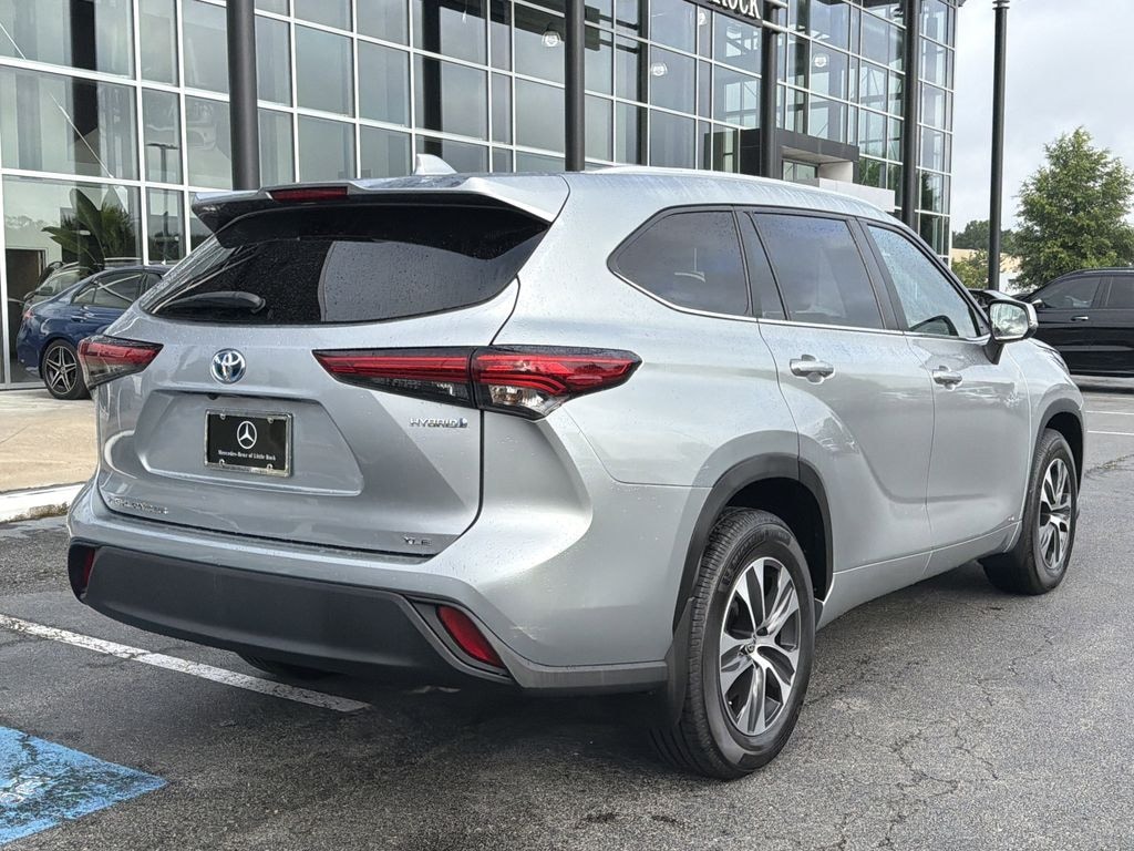 Used 2023 Toyota Highlander Hybrid XLE SUV