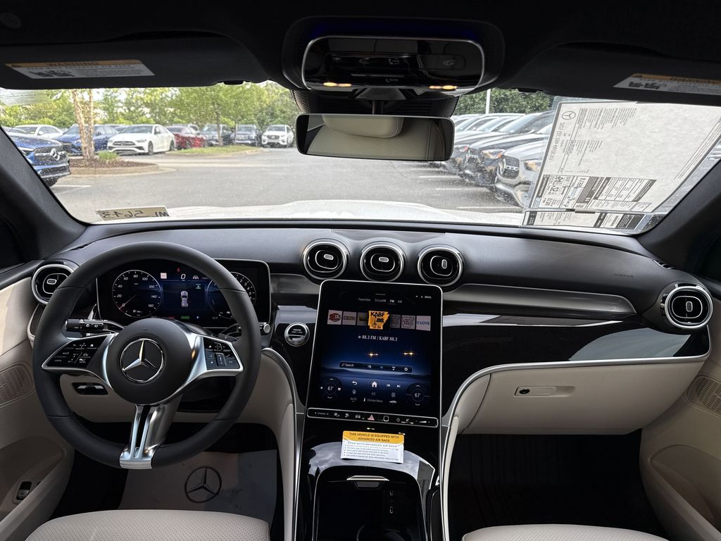 2025 Mercedes-Benz GLC Base - Photo 23
