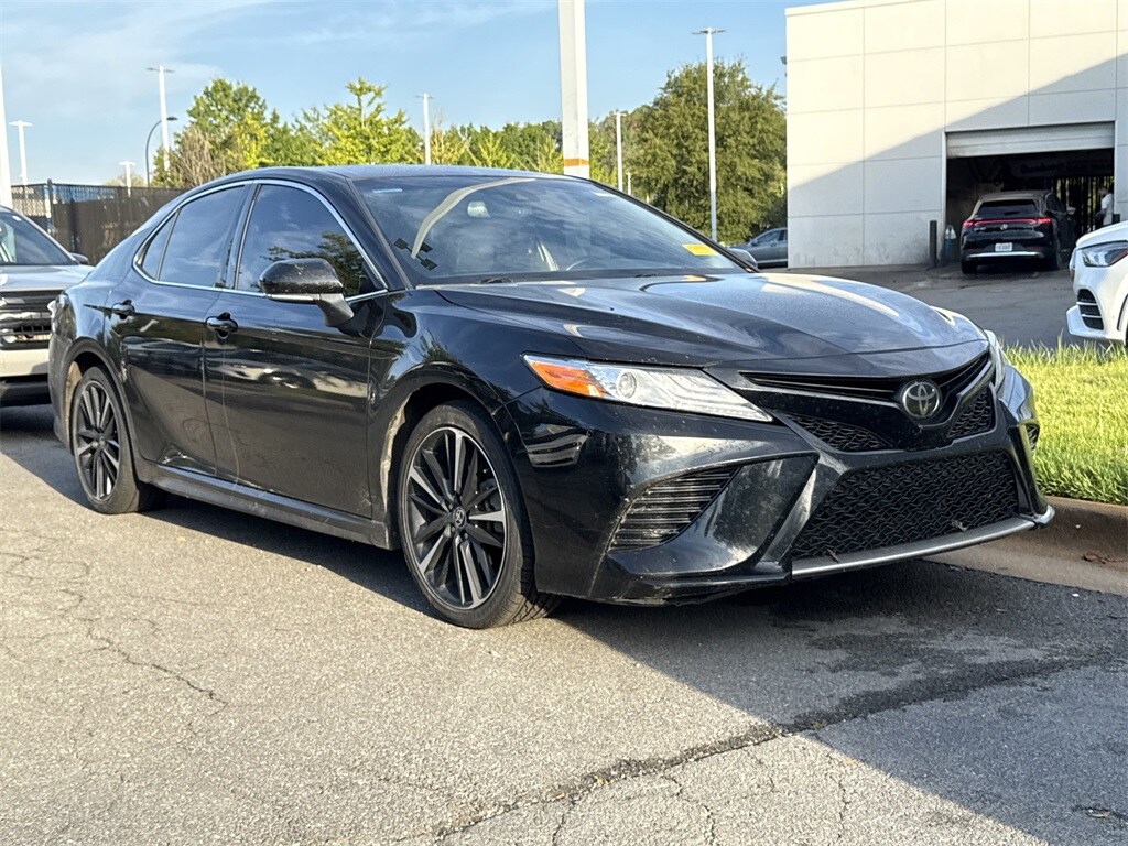 2020 Toyota Camry XSE photo 2