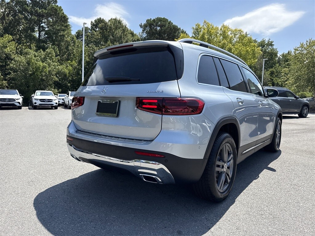 2026 Mercedes Benz GLB 250 4MATIC photo 2