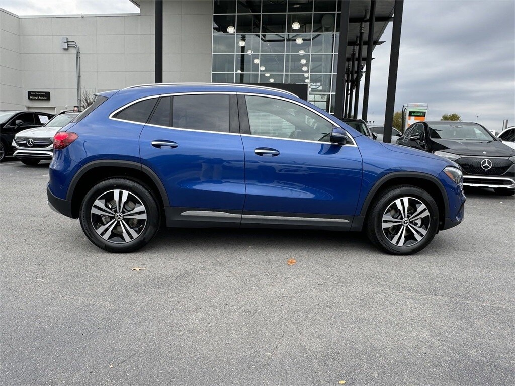 2025 Mercedes Benz GLA 250 photo 2