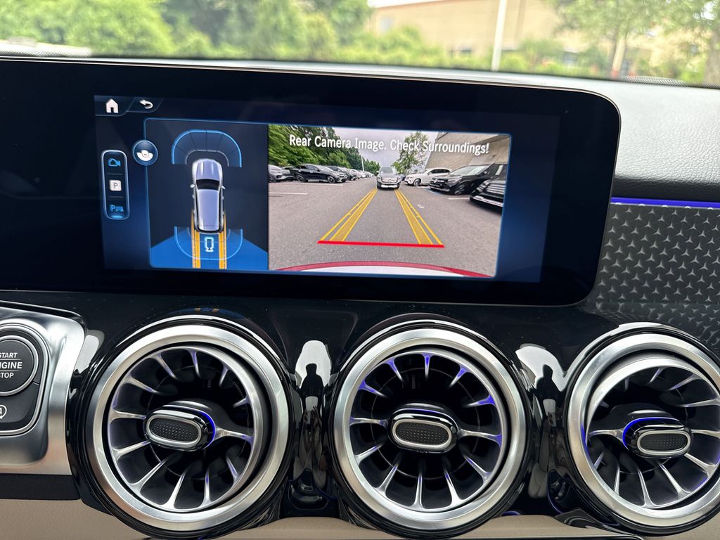 2025 Mercedes-Benz GLB Base - Photo 30