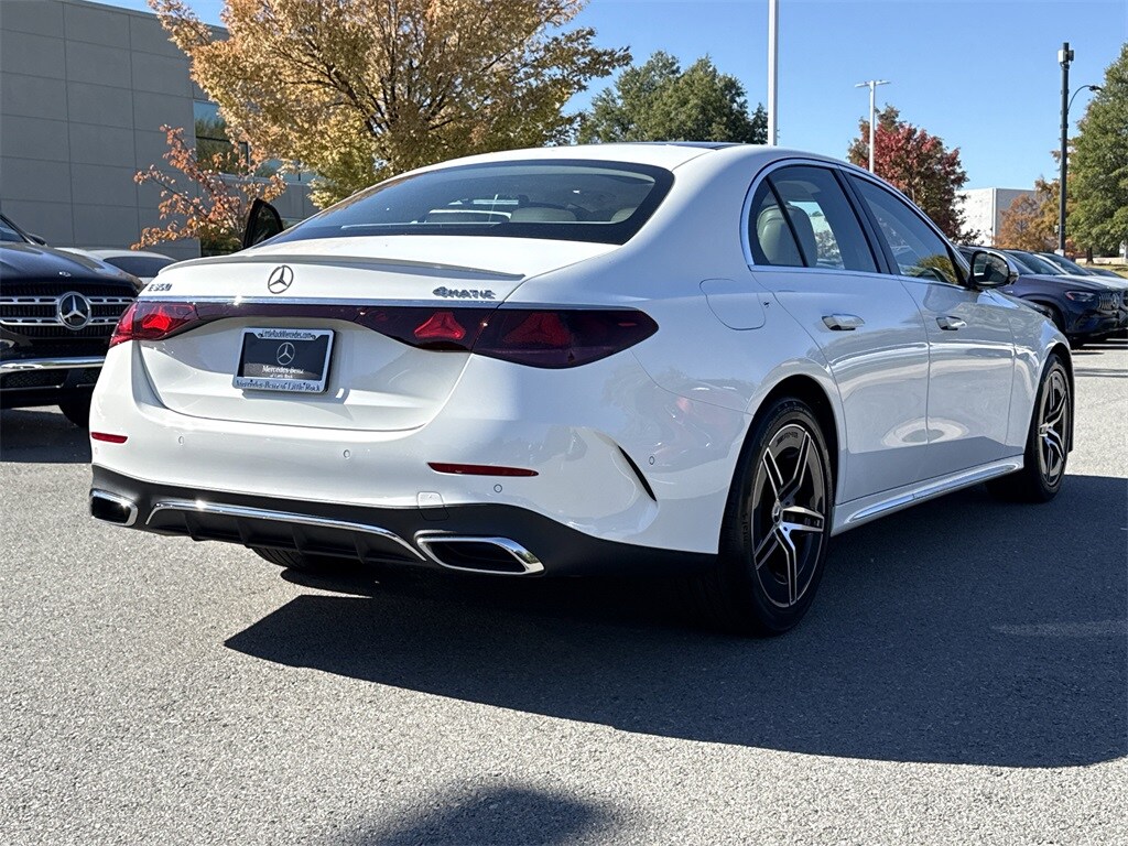 2026 Mercedes Benz E 4MATIC photo 3