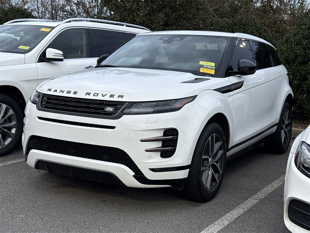 2024 Land Rover Range Rover Evoque Dynamic SE photo 3