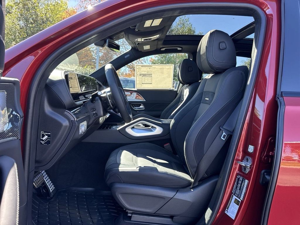 2025 Mercedes-Benz GLE AMG GLE63 S - Photo 11