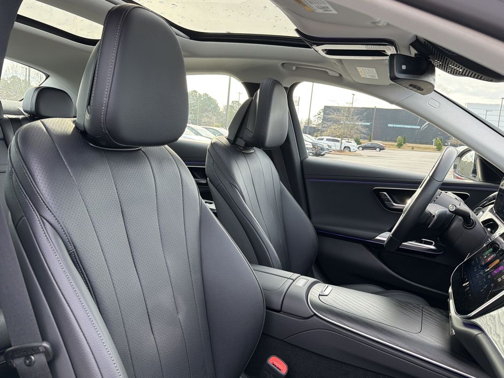 2025 Mercedes-Benz E-Class E350 - Photo 19