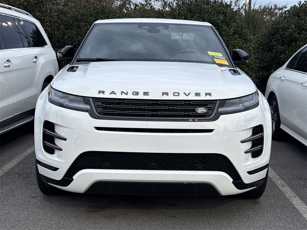 2024 Land Rover Range Rover Evoque Dynamic SE photo 2