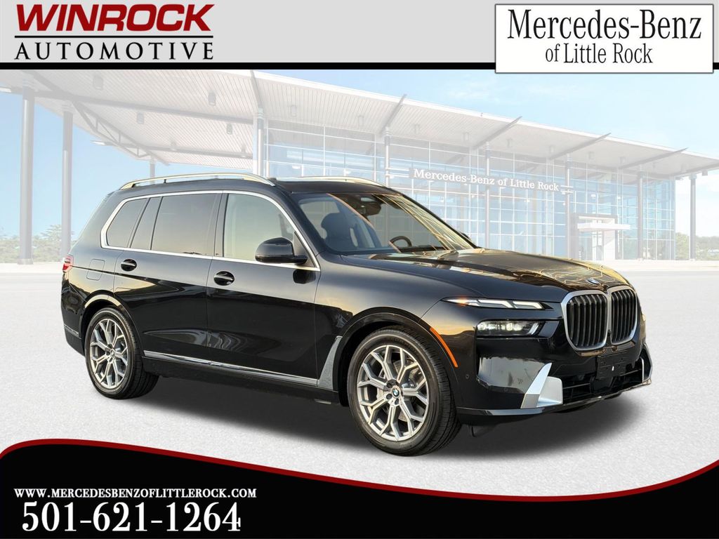 2025 BMW X7 xDrive40i's photo