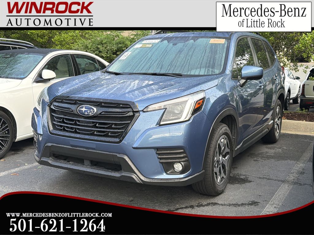 2024 Subaru Forester Premium's photo