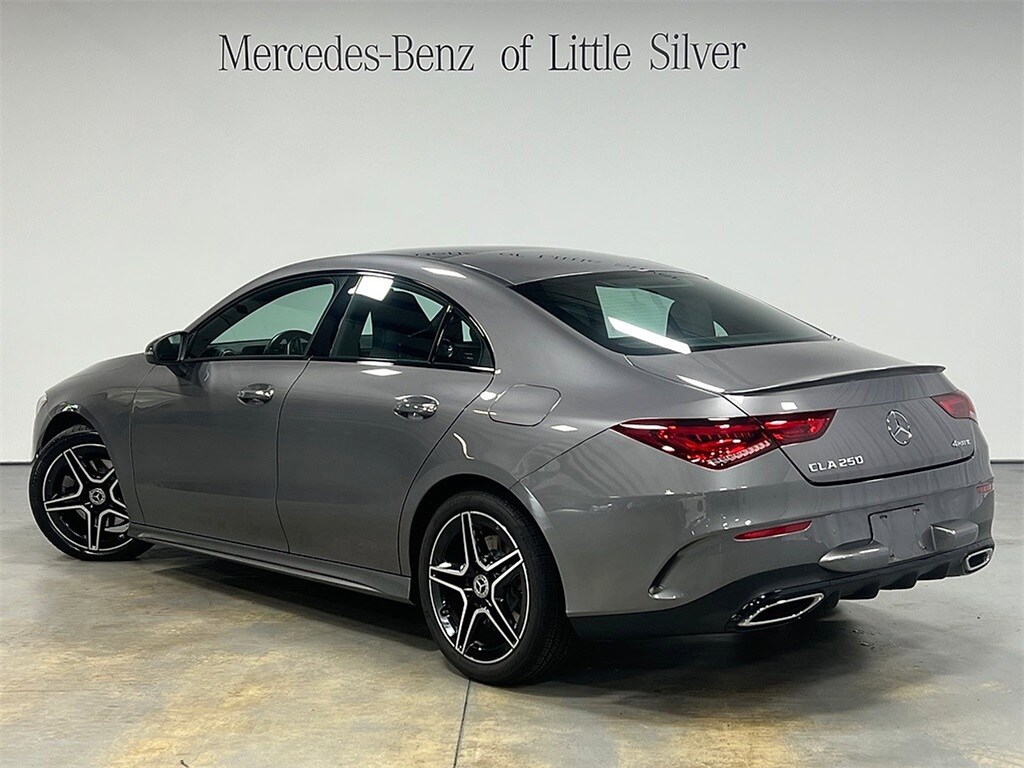 2022 Mercedes Benz CLA 250 4MATIC photo 3