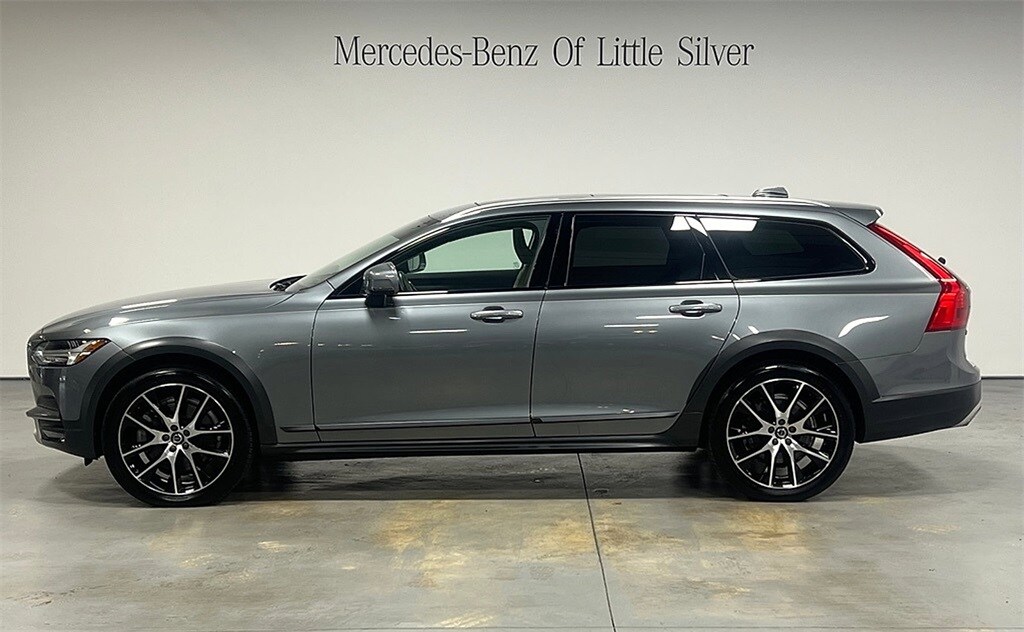 2020 Volvo V90 Cross Country T6 photo 2
