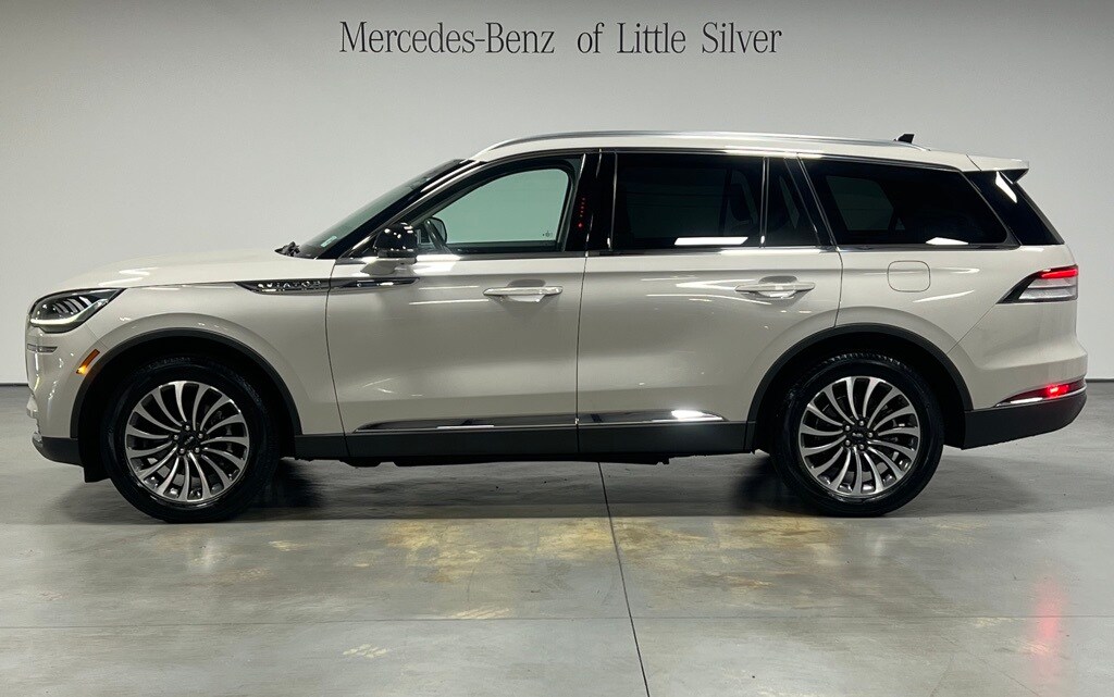 2022 Lincoln Aviator Reserve photo 2