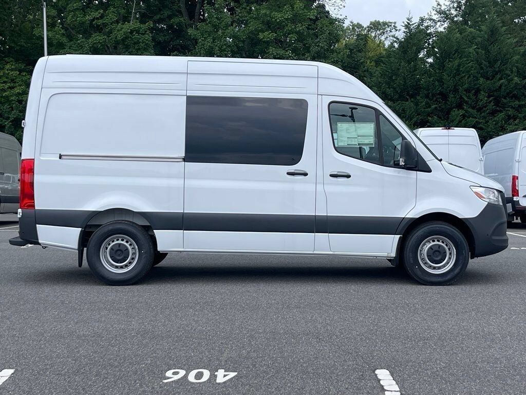 New 2026 Mercedes-Benz Sprinter 2500 Standard Roof 4-Cyl Diesel Van Crew Van