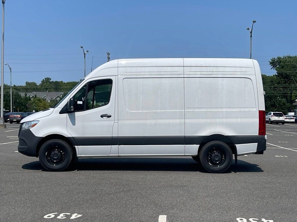New 2025 Mercedes-Benz Sprinter 2500 Standard Roof 4-Cyl Diesel HO Van Cargo Van