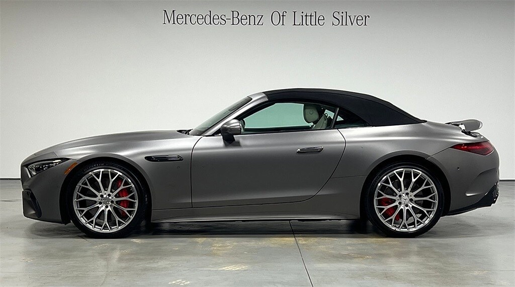 2022 Mercedes Benz SL 55 AMG photo 2