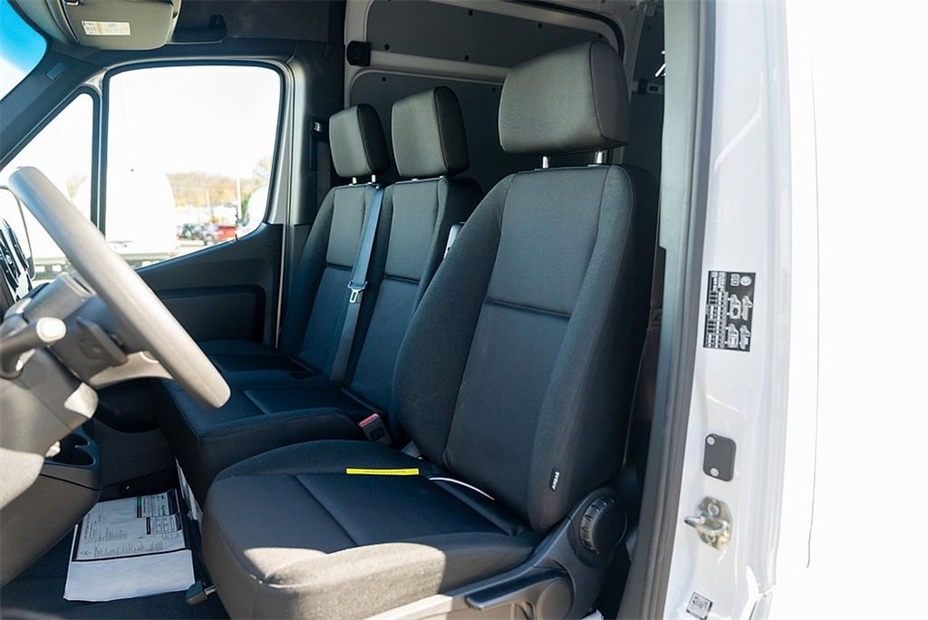 New 2024 Mercedes-Benz Sprinter 3500 XD High Roof 4-Cyl Diesel HO Van Cargo Van