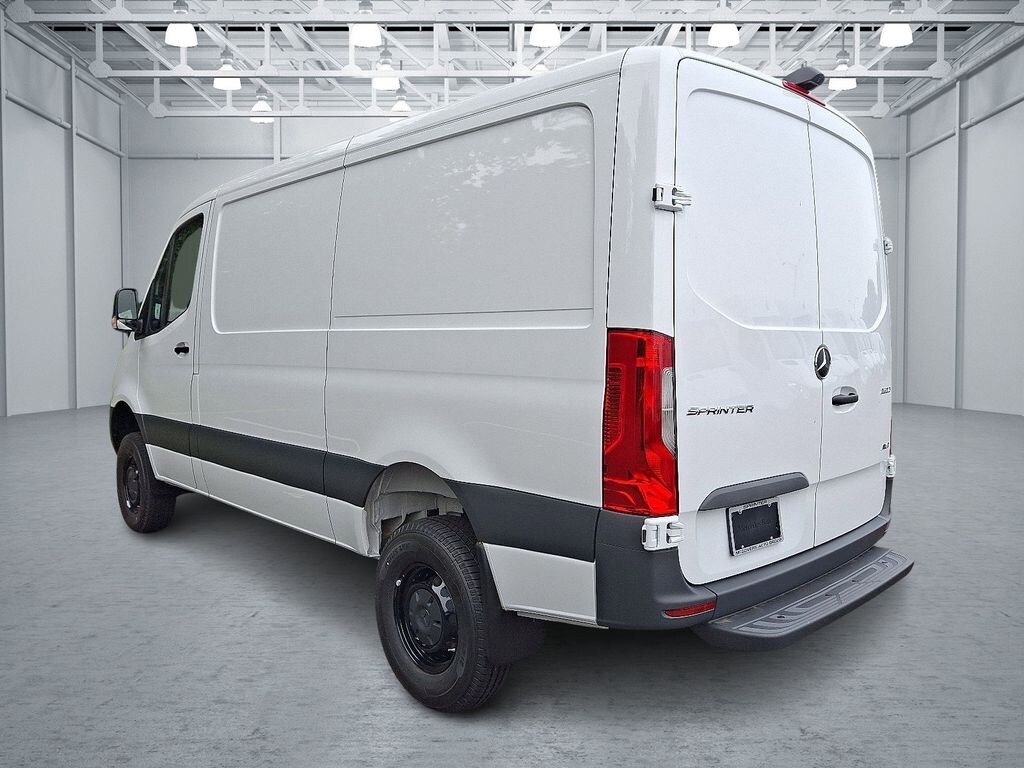New 2025 Mercedes-Benz Sprinter 2500 Standard Roof 4-Cyl Diesel HO Van Cargo Van