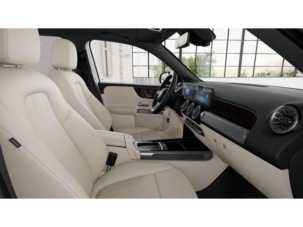 New 2026 Mercedes-Benz GLB 250 4MATIC SUV