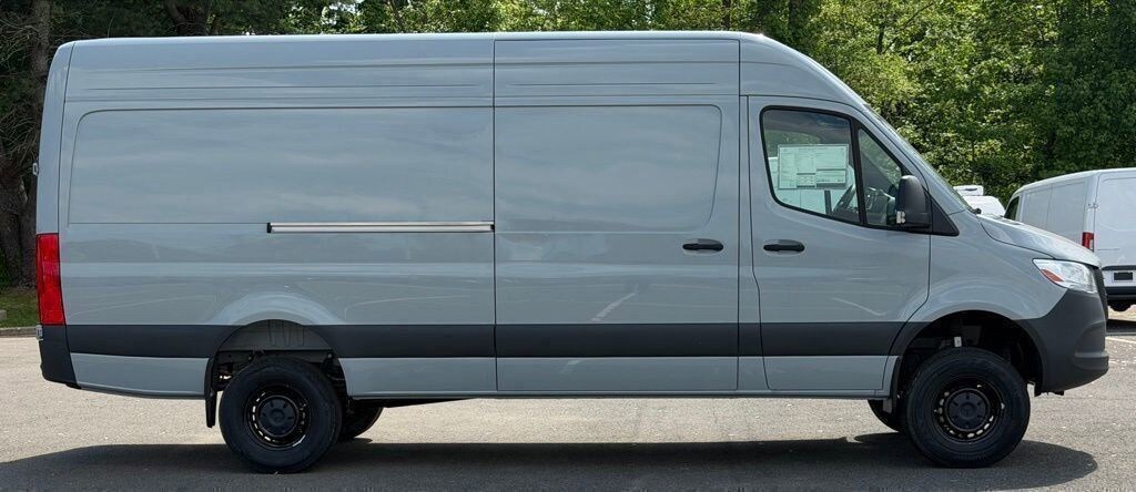 New 2025 Mercedes-Benz Sprinter 2500 High Roof 4-Cyl Diesel HO Van Cargo Van