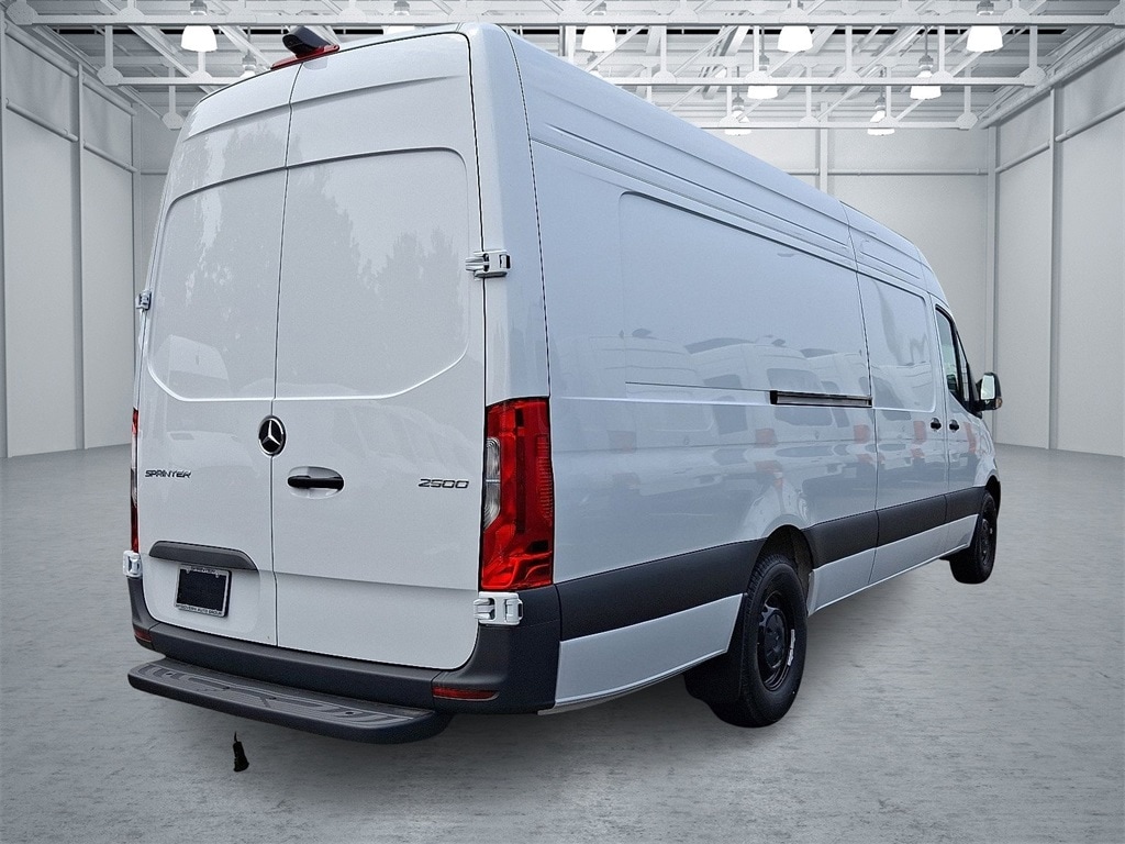 New 2025 Mercedes-Benz Sprinter 2500 High Roof 4-Cyl Diesel HO Van Extended Cargo Van