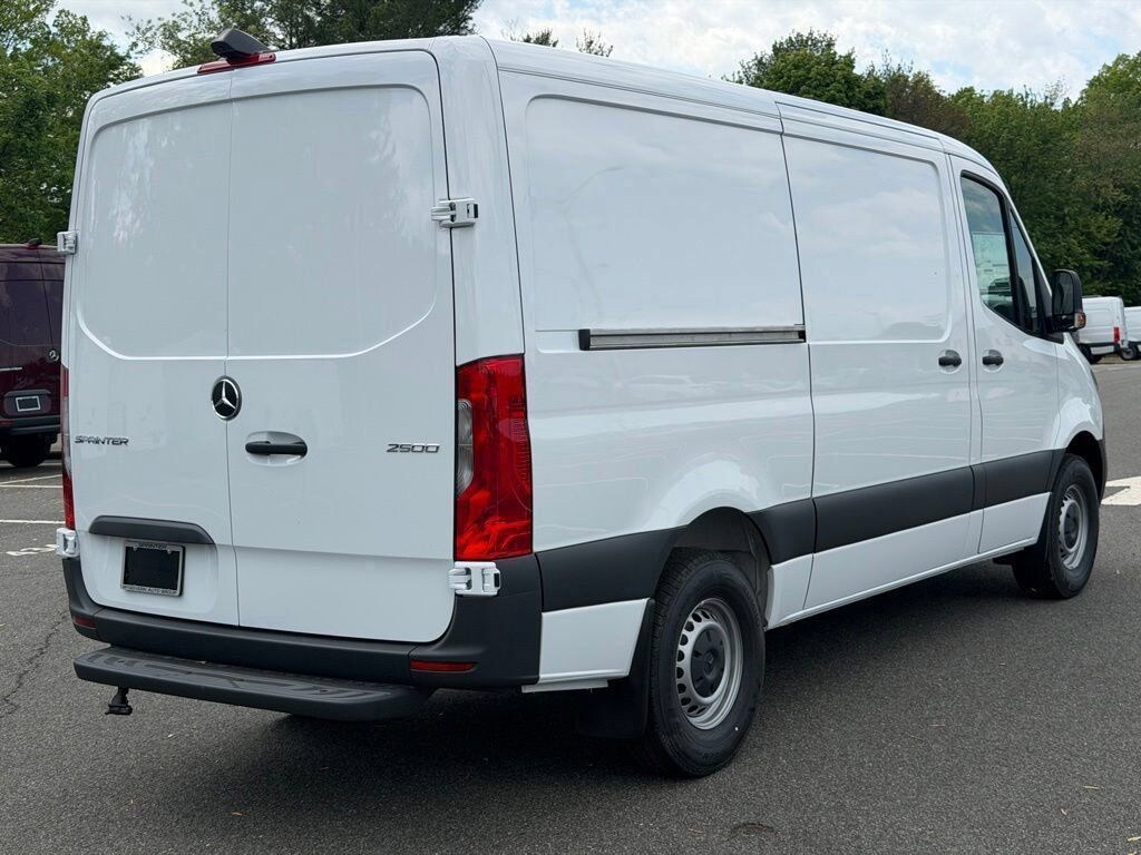 New 2026 Mercedes-Benz Sprinter 2500 Standard Roof 4-Cyl Diesel Van Cargo Van