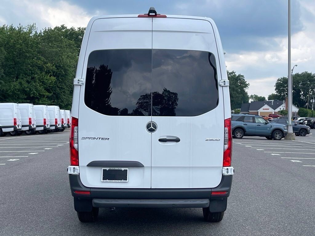 New 2026 Mercedes-Benz Sprinter 2500 Standard Roof 4-Cyl Diesel Van Crew Van