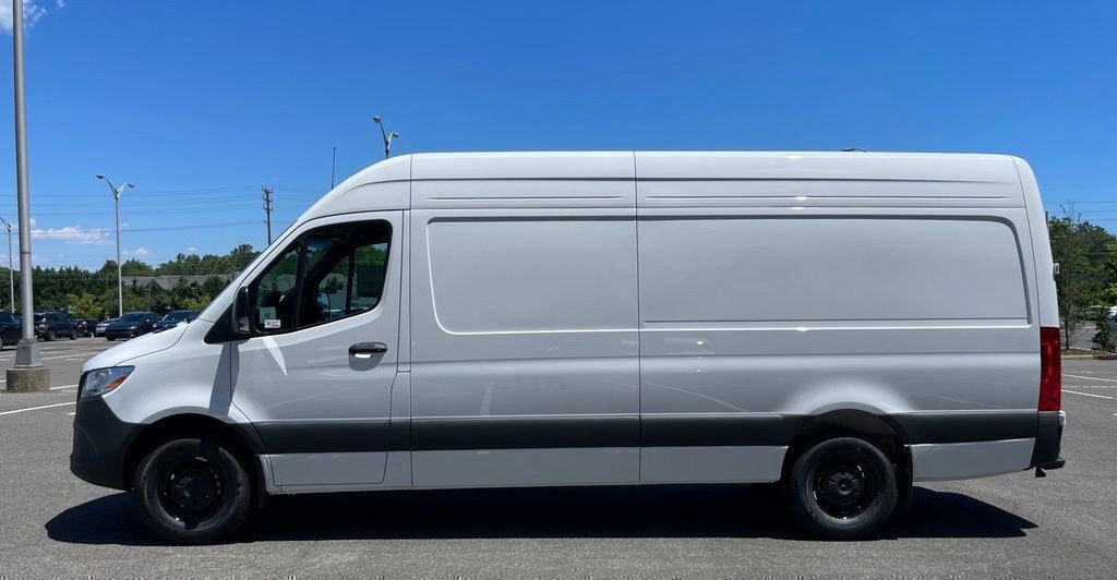 New 2026 Mercedes-Benz Sprinter 2500 Standard Roof 4-Cyl Diesel HO Van Cargo Van