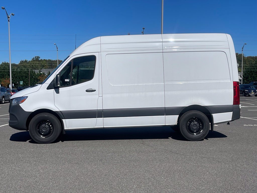 New 2025 Mercedes-Benz Sprinter 2500 Standard Roof 4-Cyl Diesel Van Cargo Van