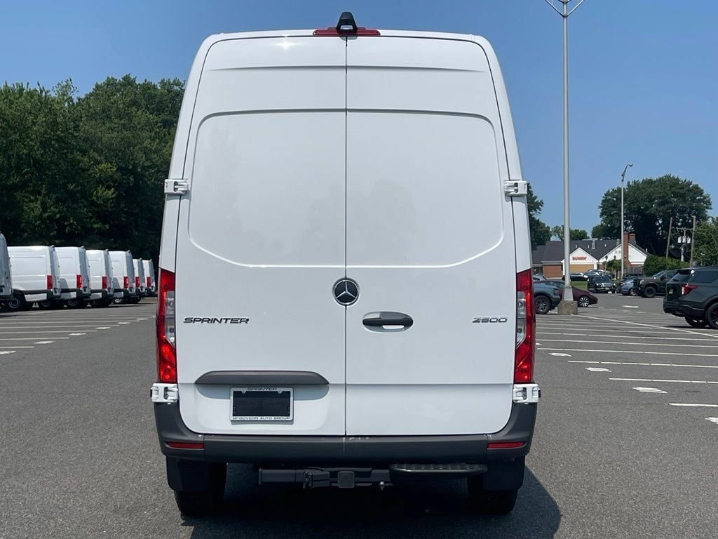 New 2025 Mercedes-Benz Sprinter 2500 Standard Roof 4-Cyl Diesel Van Cargo Van