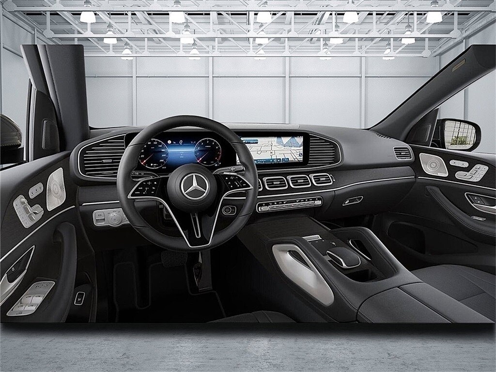 2025 Mercedes Benz GLE 350 4MATIC photo 3