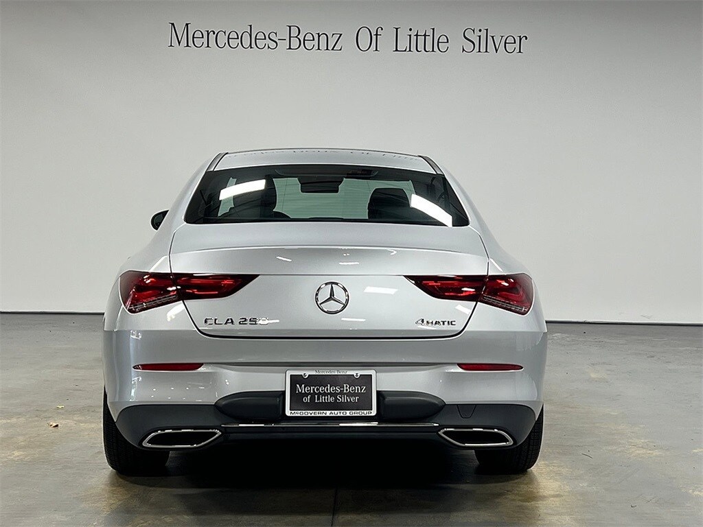 2023 Mercedes Benz CLA 250 4MATIC photo 4