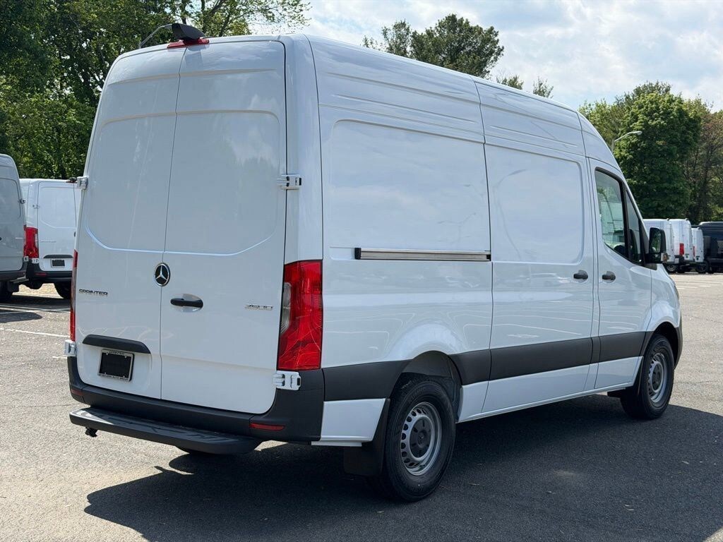 New 2026 Mercedes-Benz Sprinter 2500 Standard Roof 4-Cyl Diesel HO Van Cargo Van