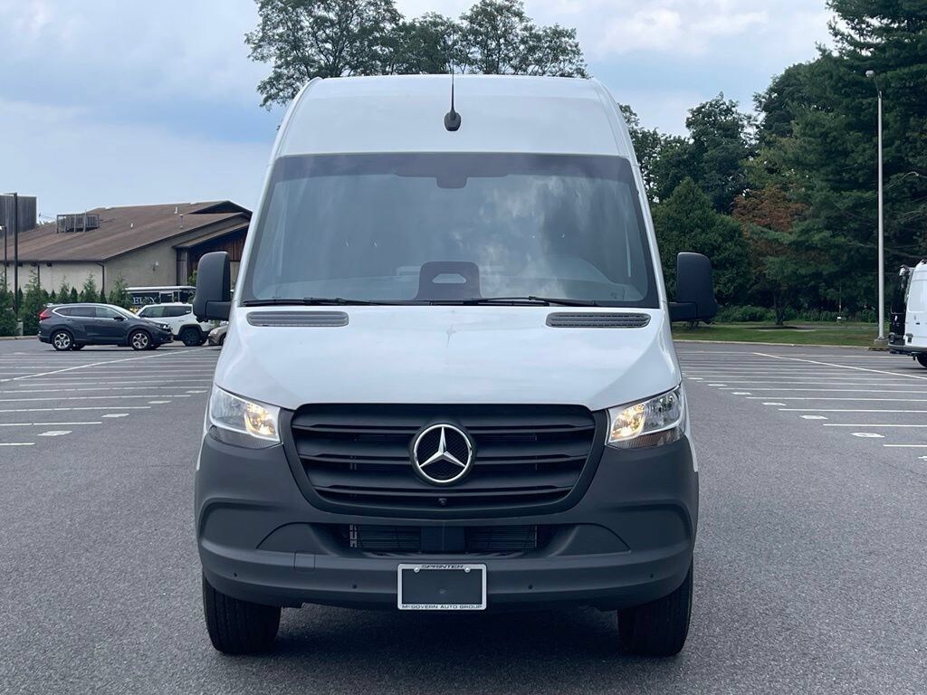 New 2026 Mercedes-Benz Sprinter 2500 Standard Roof 4-Cyl Diesel Van Crew Van
