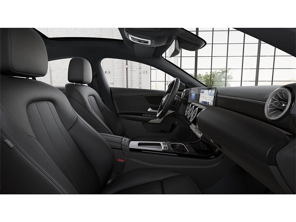 2026 Mercedes Benz CLA 250 4MATIC photo 4