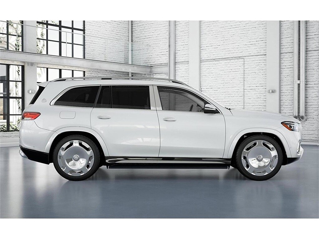 2025 Mercedes Benz GLS Maybach 600 4MATIC photo 2