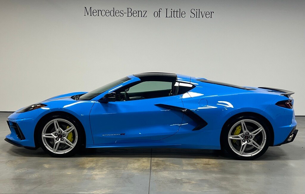 2022 Chevrolet Corvette Stingray 2LT photo 2