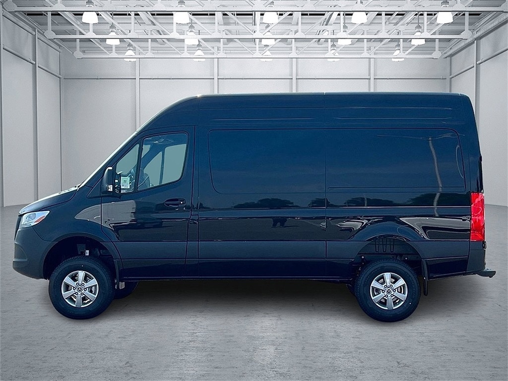 New 2025 Mercedes-Benz Sprinter 2500 Standard Roof 4-Cyl Diesel HO Van Cargo Van