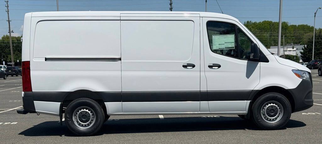 New 2026 Mercedes-Benz Sprinter 2500 Standard Roof 4-Cyl Diesel