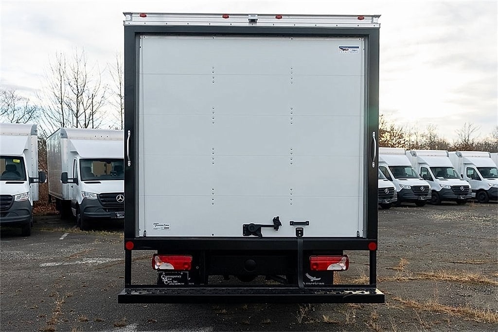 2024 Mercedes-Benz Sprinter Cab Chassis Base