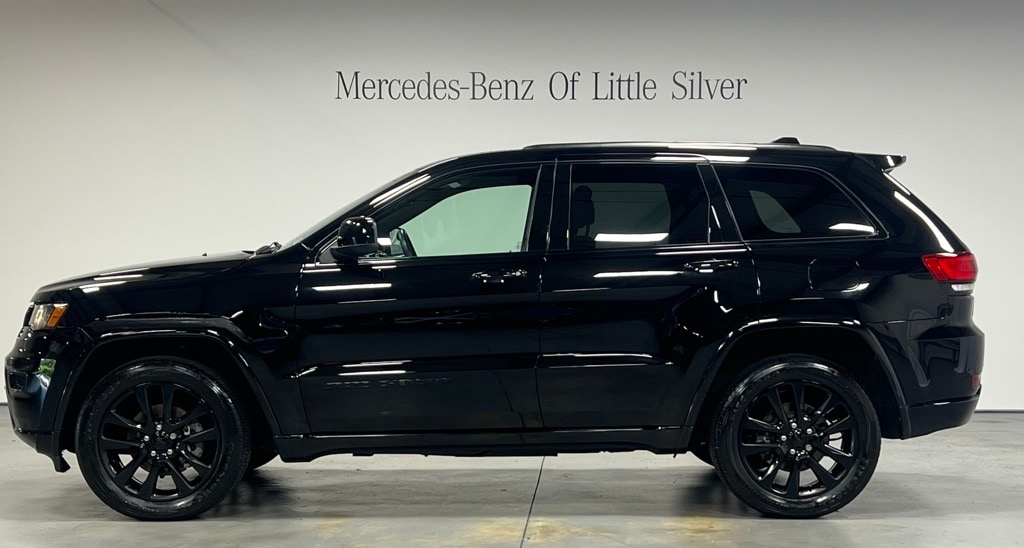 Used 2018 Jeep Grand Cherokee Altitude with VIN 1C4RJFAG6JC179034 for sale in Little Silver, NJ