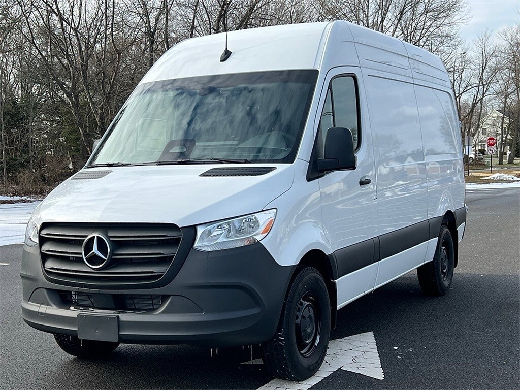 New 2025 Mercedes-Benz Sprinter 2500 Standard Roof 4-Cyl Diesel HO Van Cargo Van