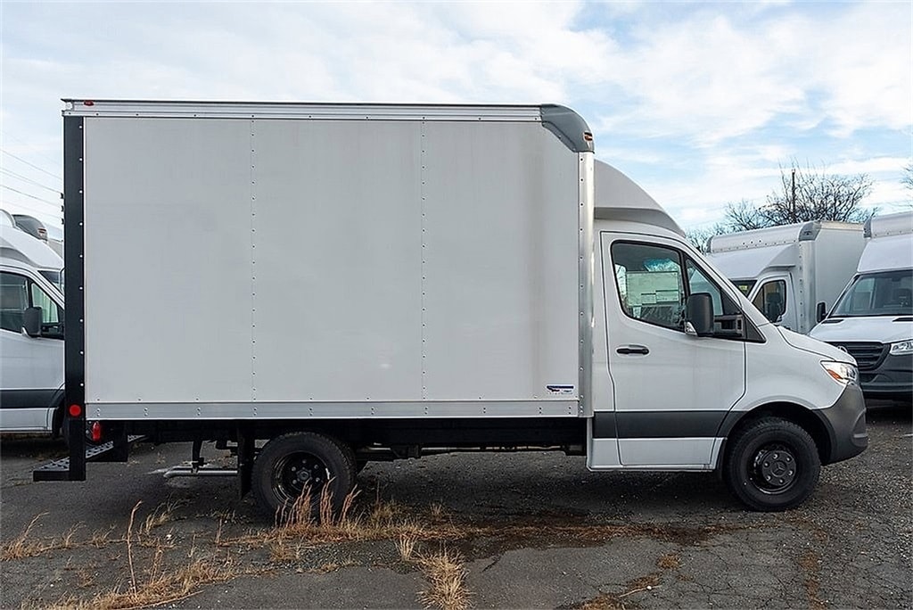 New 2024 Mercedes-Benz Sprinter 4500 Chassis Standard Roof 4-Cyl Diesel HO Truck
