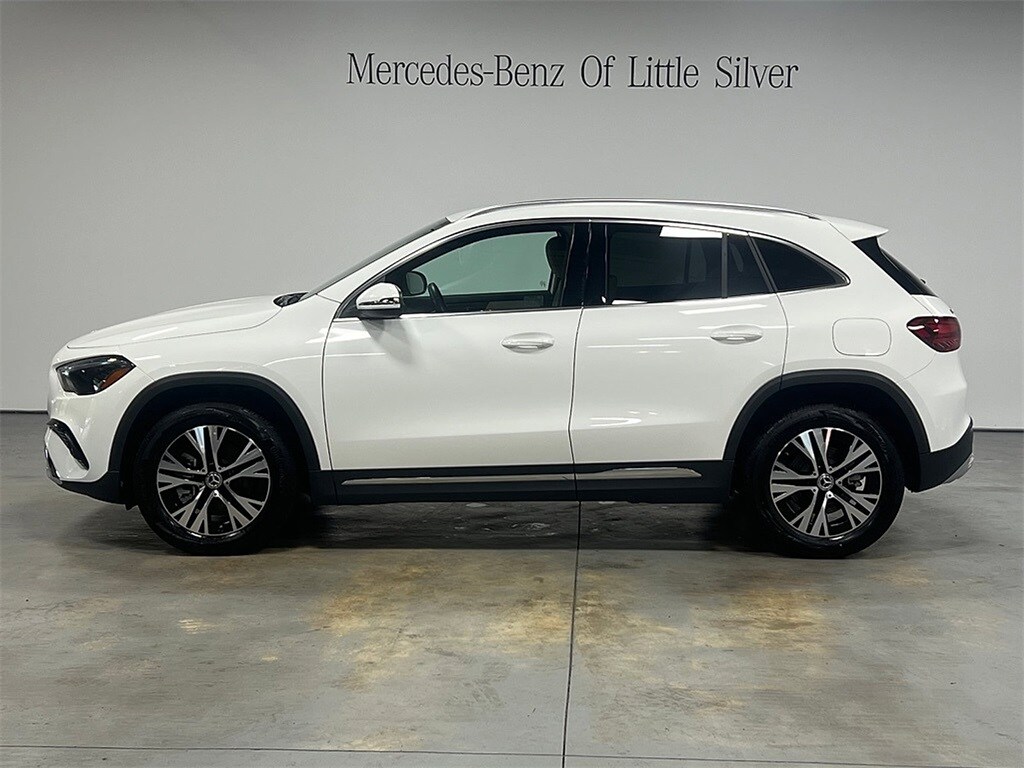 2025 Mercedes Benz GLA 250 4MATIC photo 2