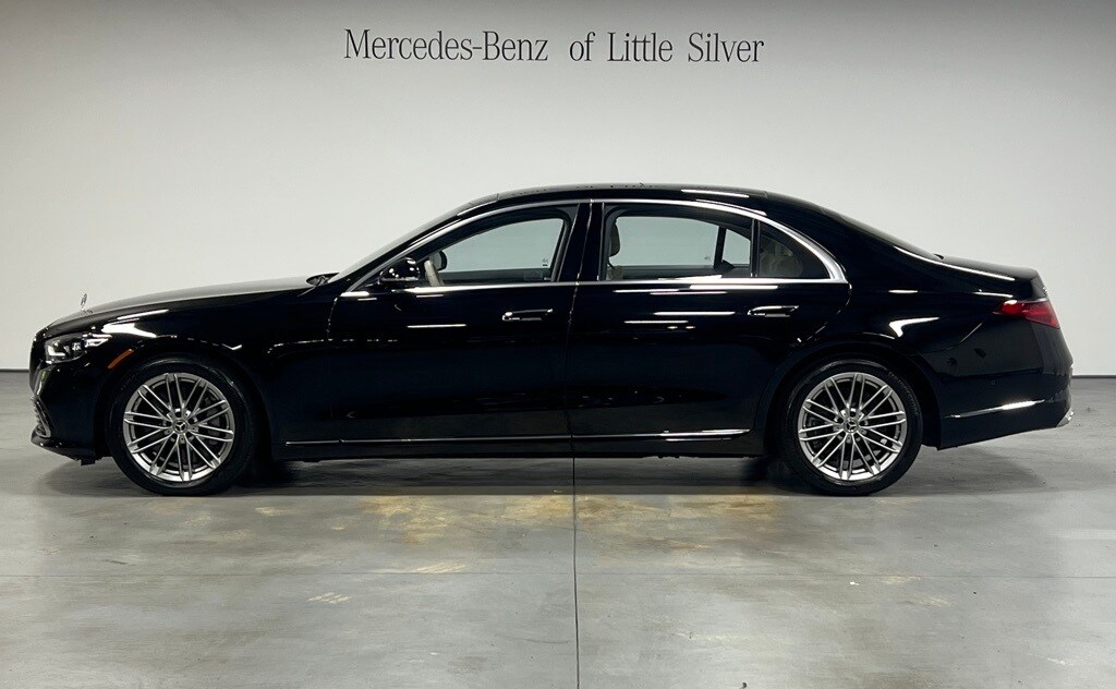 2022 Mercedes Benz S 580 4MATIC photo 2