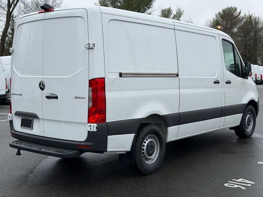 New 2026 Mercedes-Benz Sprinter 2500 Standard Roof 4-Cyl Diesel HO Van Cargo Van