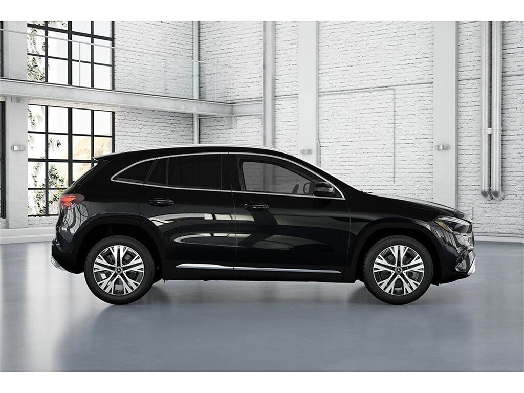 2026 Mercedes Benz GLA 250 4MATIC photo 2