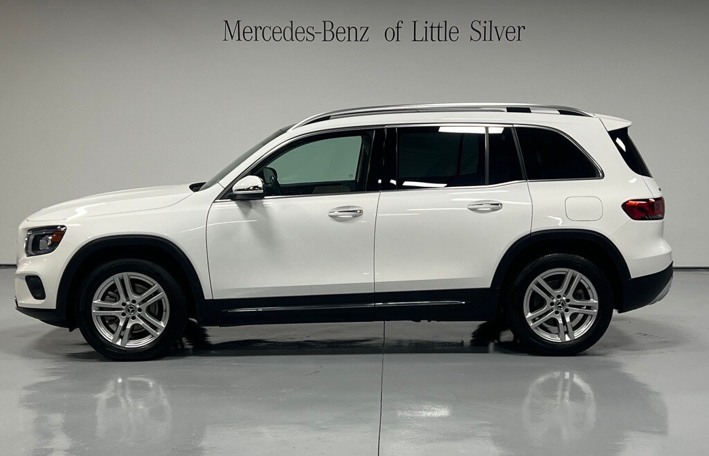 2022 Mercedes Benz GLB 250 4MATIC photo 2