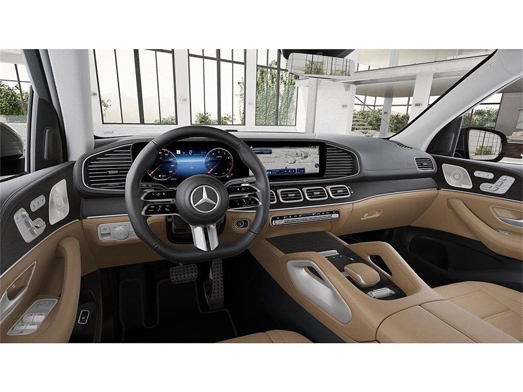 2026 Mercedes Benz GLS 450 4MATIC photo 3