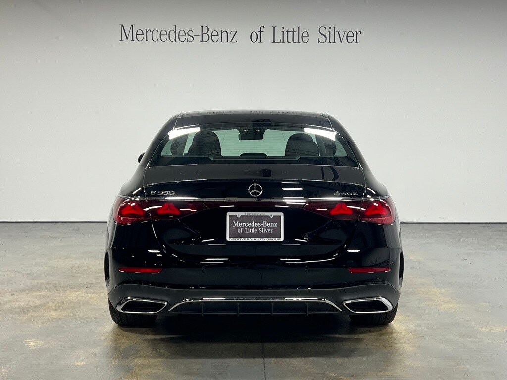 2025 Mercedes Benz E 350 4MATIC photo 4